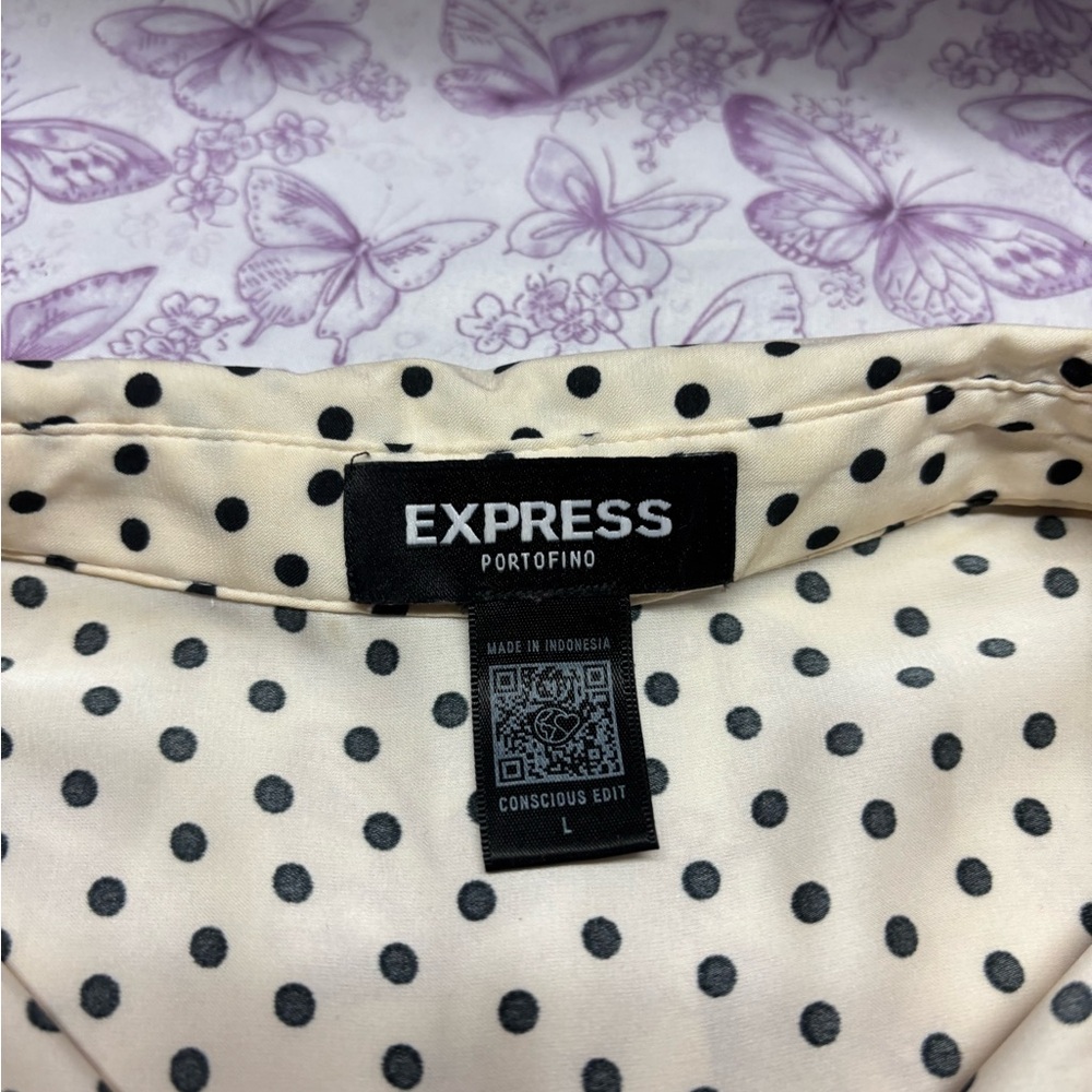 🕸️Express Button-Down Polka Dot Blouse - Picture 2 of 2